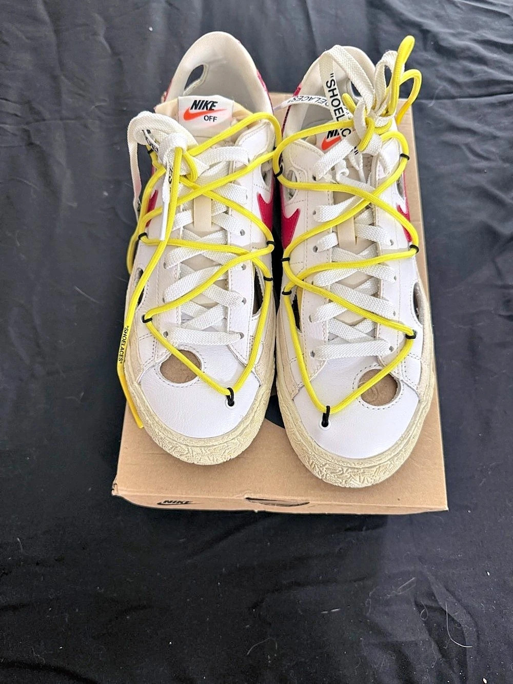 Nike Blazer Low '77 / Off-White Low-Top Sneakers White & Yellow US 8 Like New